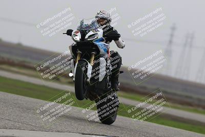 media/Nov-29-2025-TrackDaz (Sat) [[10ae2d9bce]]/A Group/Session 4 (Wheelie Bump)/